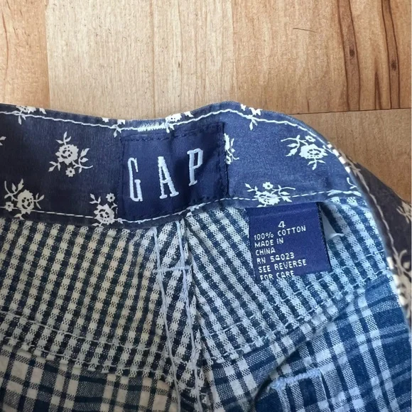 Vintage CottageCore Gingham Plaid Floral Cotton Shorts - Picture 4 of 8